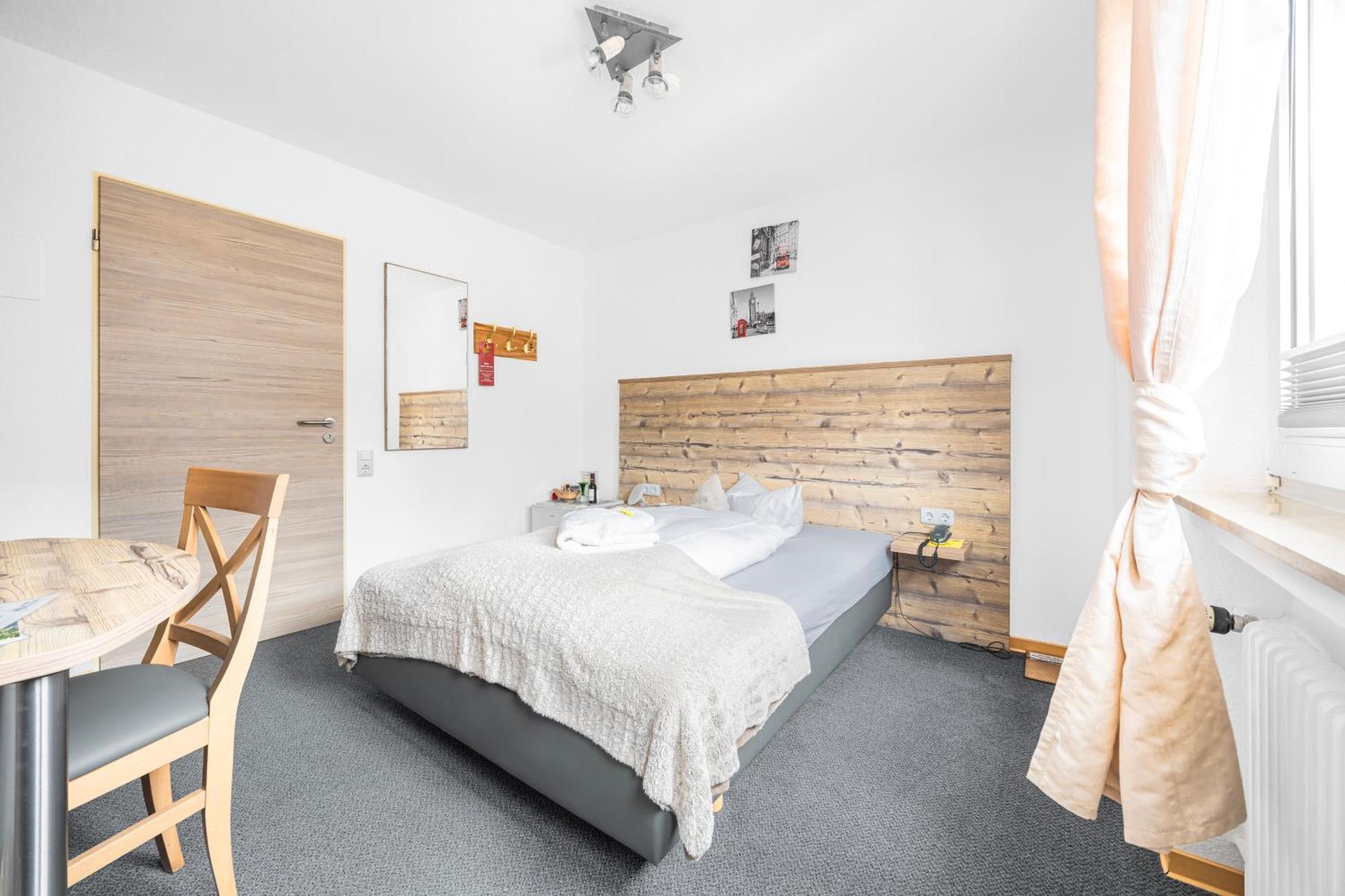 Single Room,1770825610:JPEG