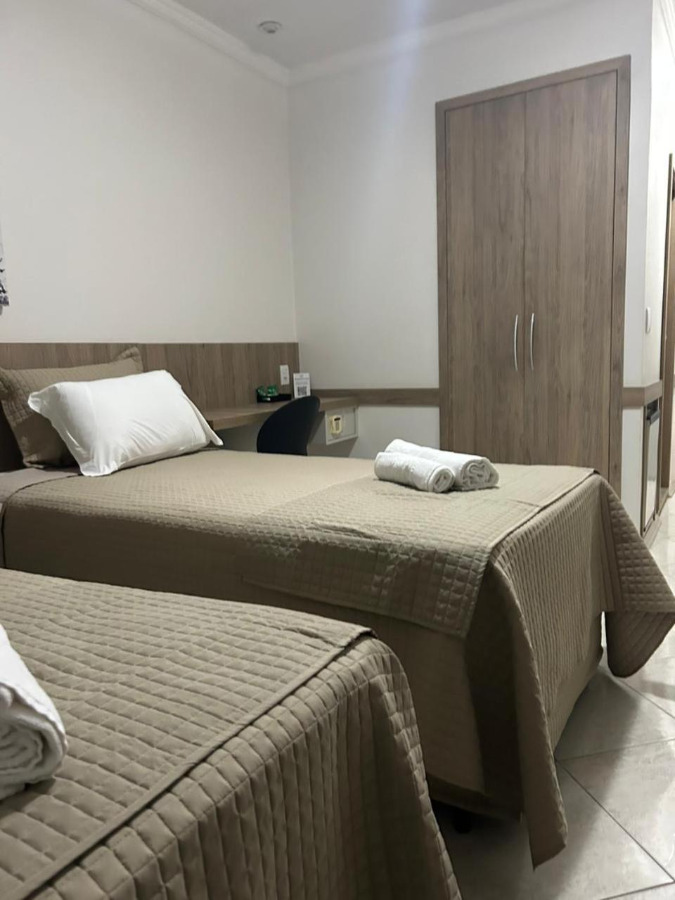 Quarto Standard com 2 Camas de Solteiro