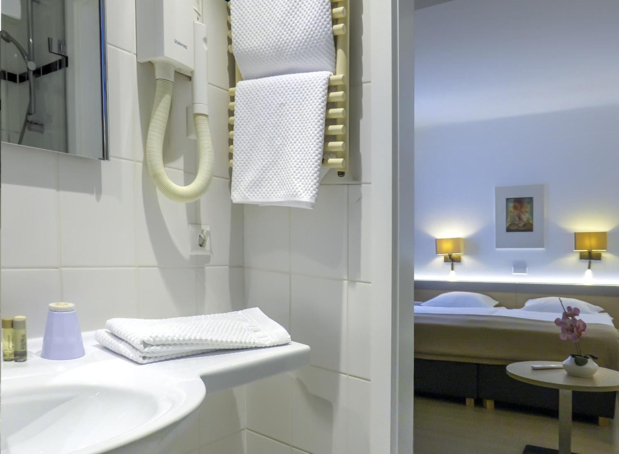 Tweepersoonskamer met 2 Aparte Bedden