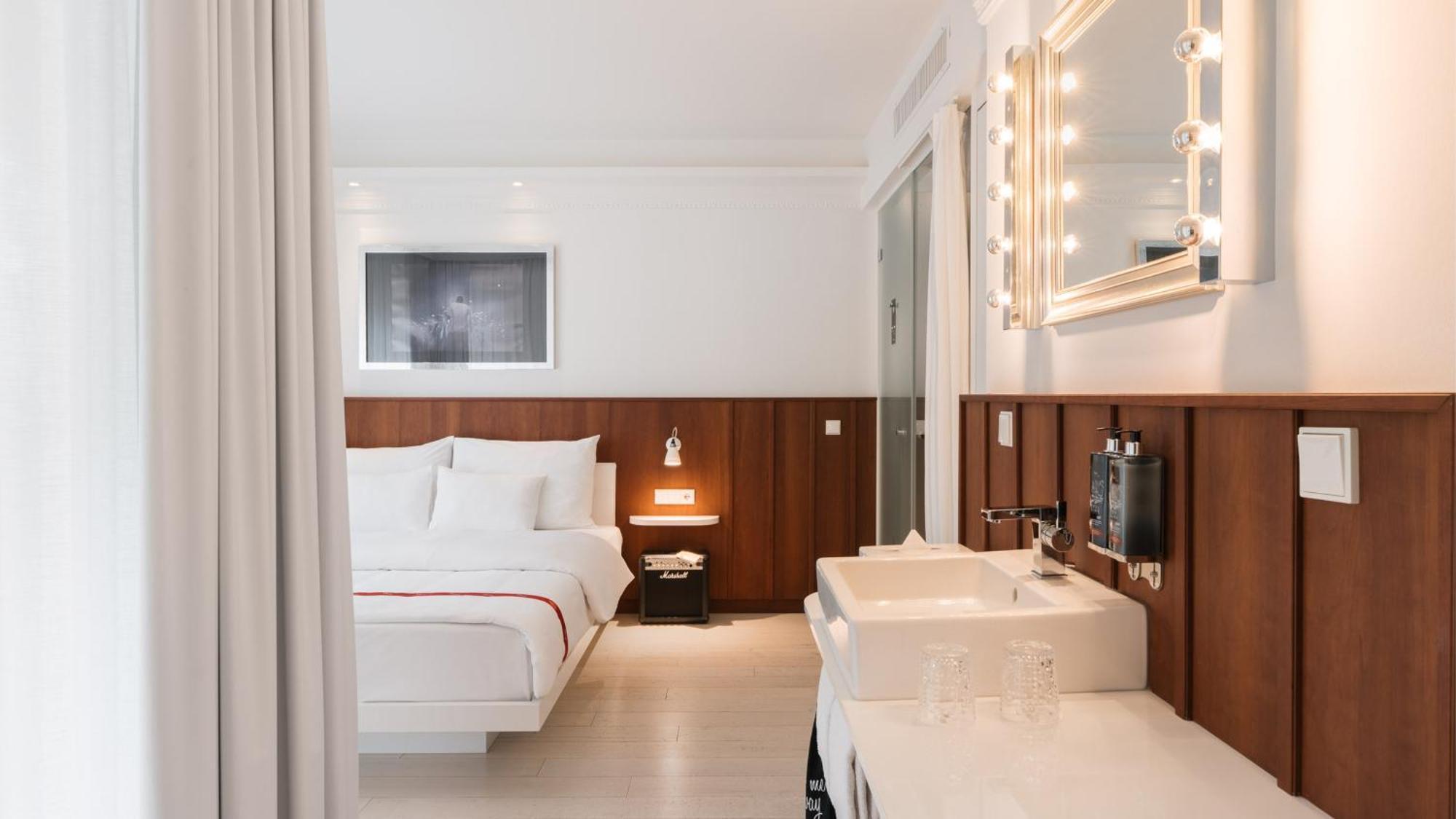 Wow Room