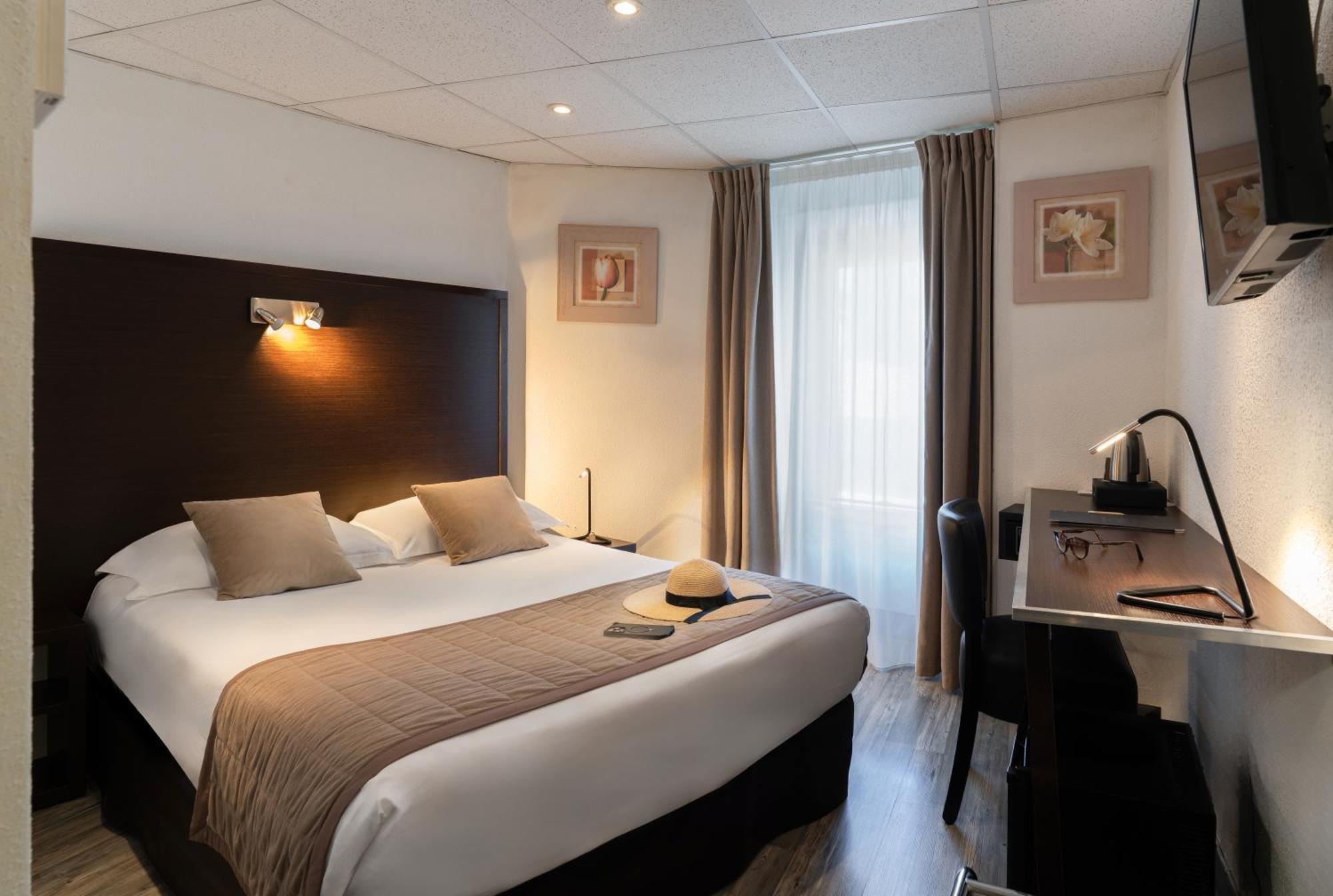 Chambre Double Confort - Vue sur Village