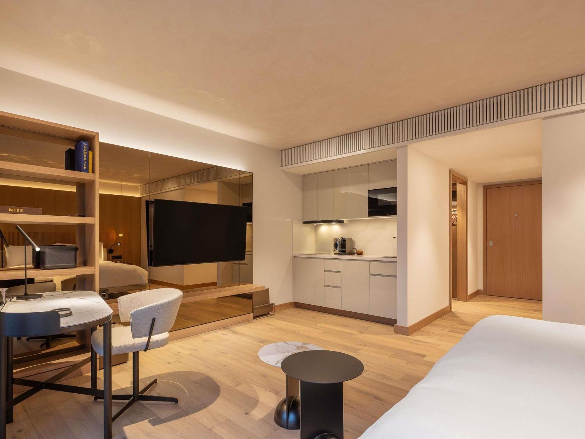 Studio-Wohneinheit mit Kingsize-Bett und Küche