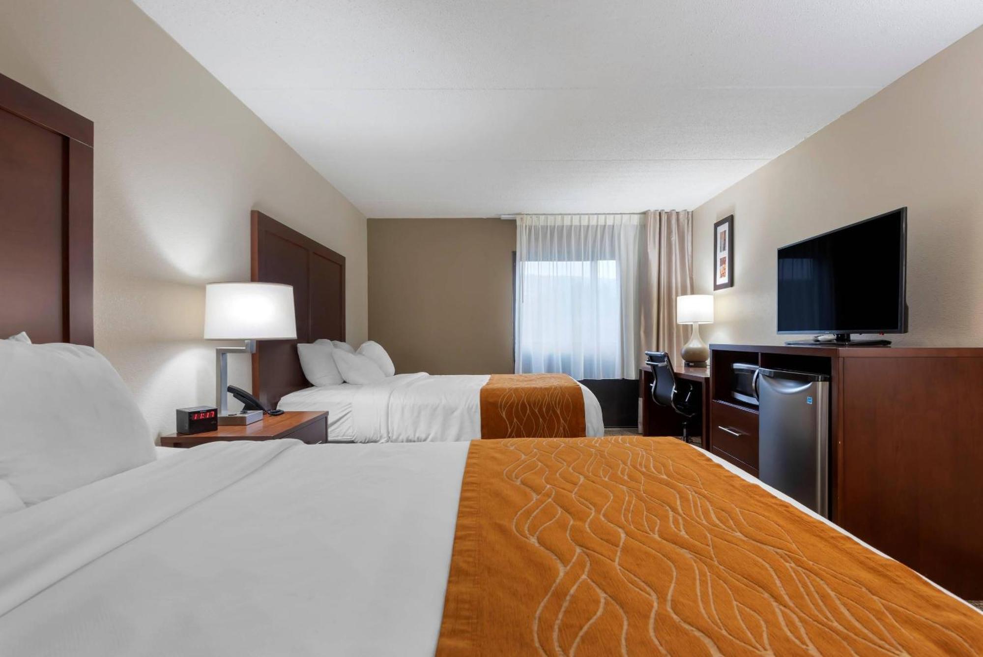 Double Room with Two Double Beds - Non-Smoking