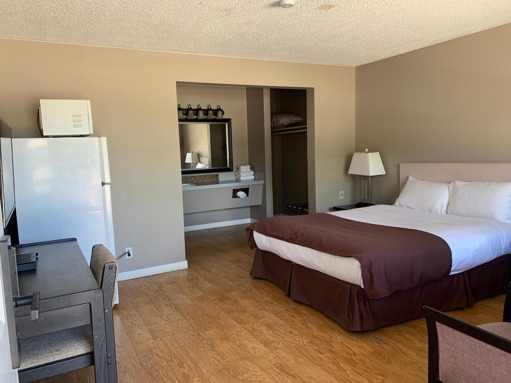 Economy Double Room