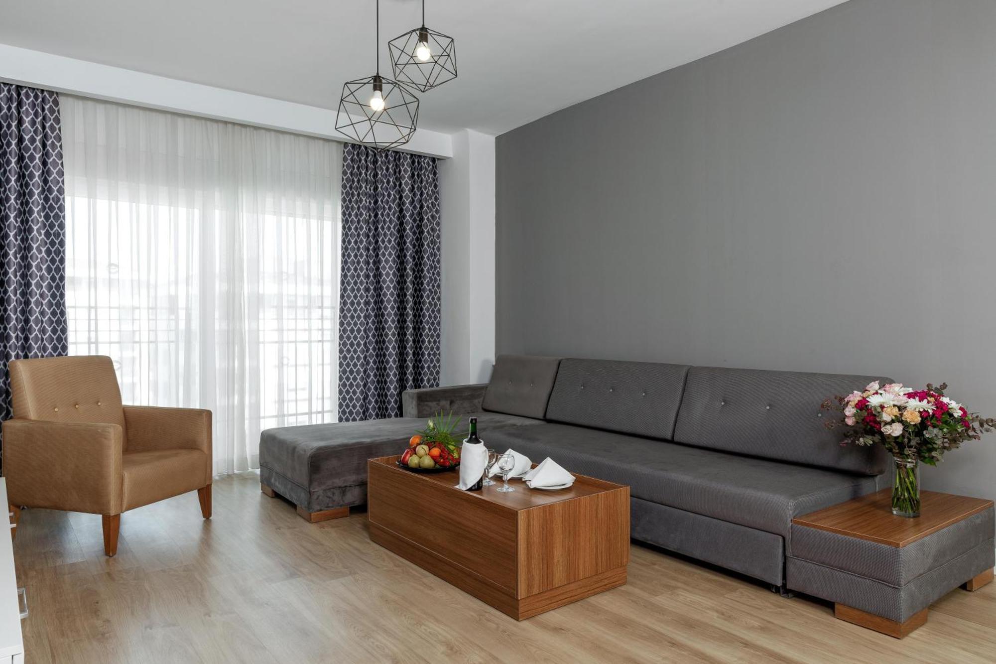 Suite mit Poolblick