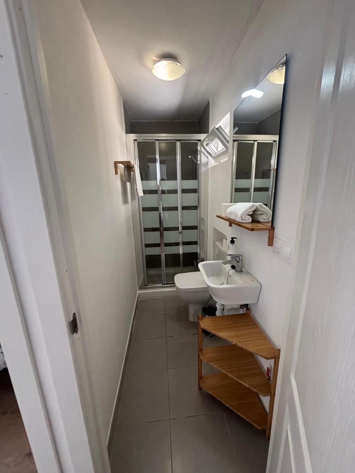 Habitación Doble Deluxe con ducha