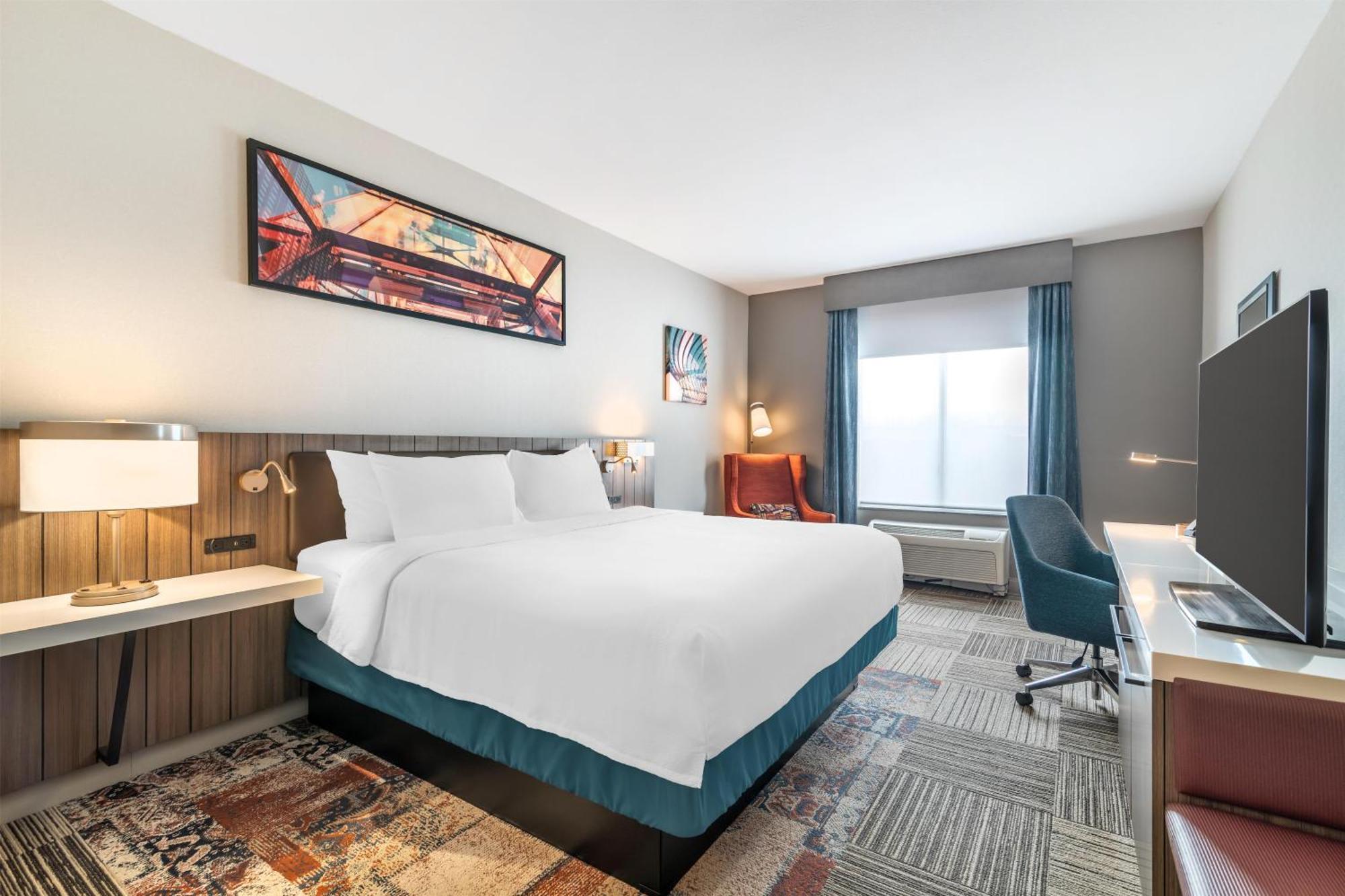 Standard King Room