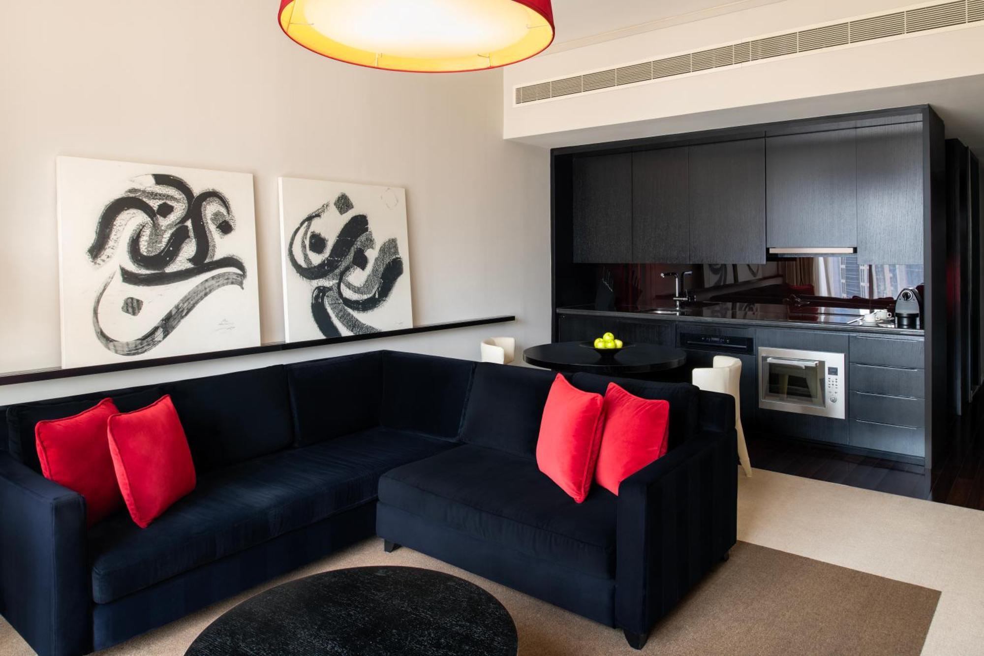 Warm Residential One-Bedroom King Residence