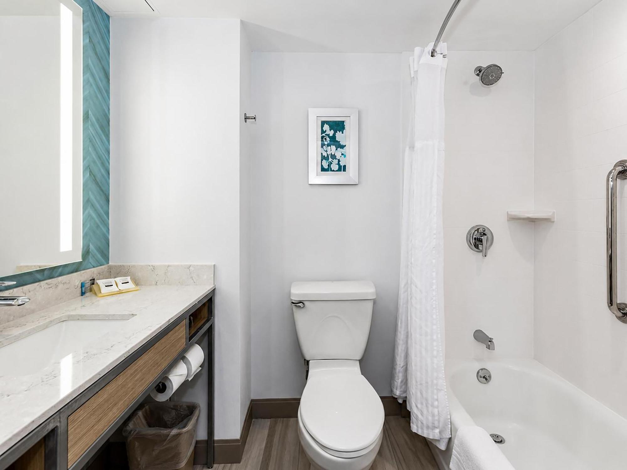 Queen Room with Two Queen Beds - Mobility and Hearing Access