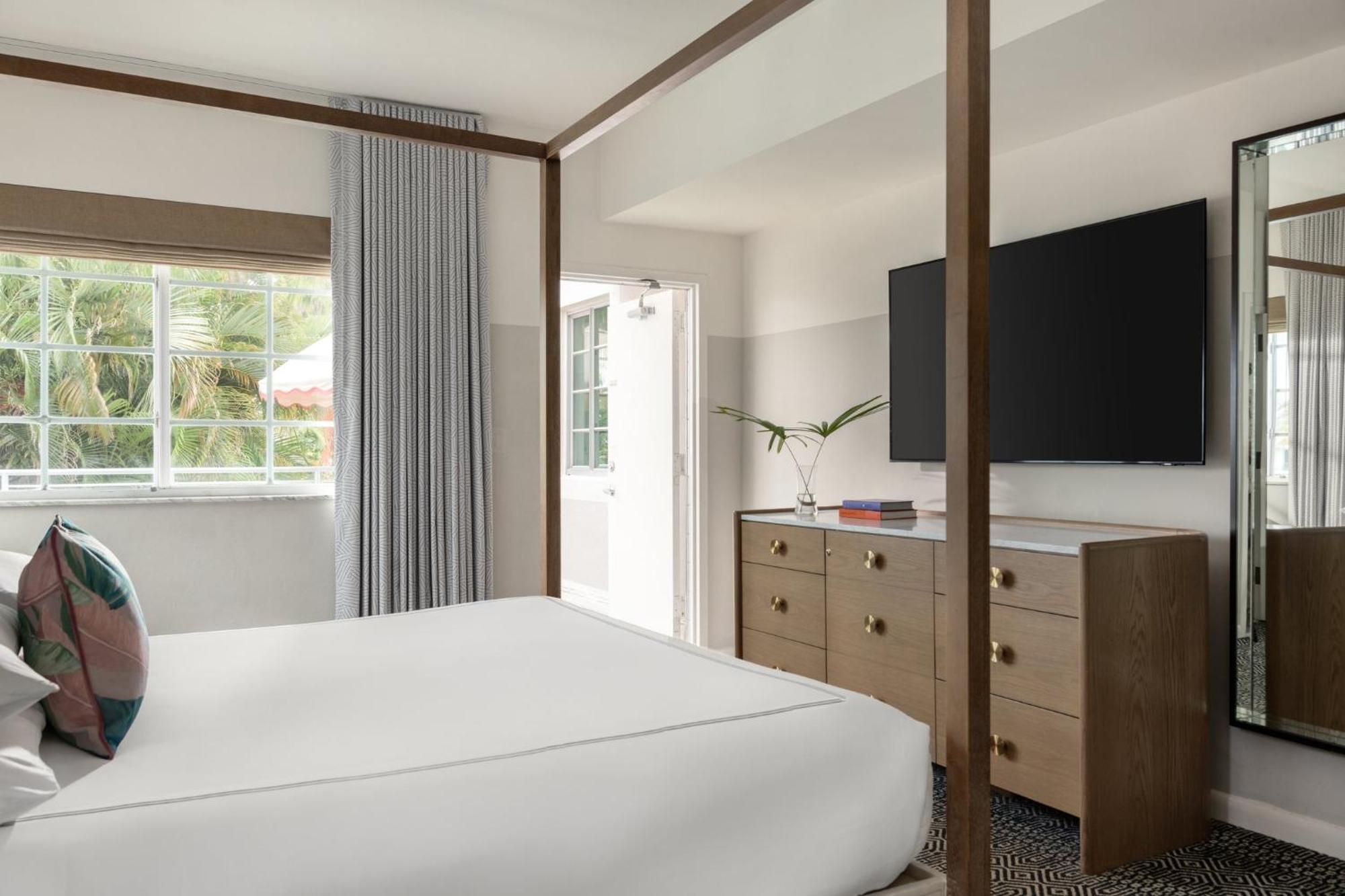 Oceanfront Premium King Room with Terrace