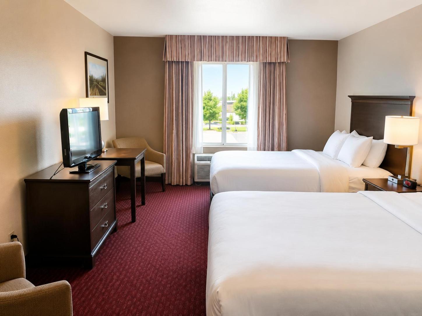 Queen Room with Two Queen Beds - Accessible/Non-Smoking