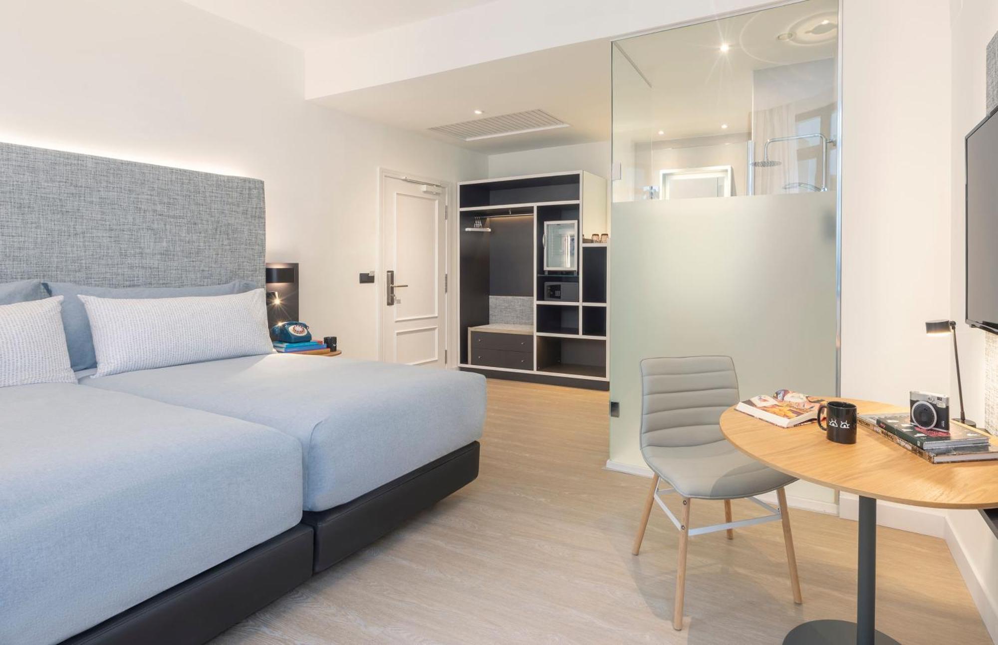 The INNSIDE Room