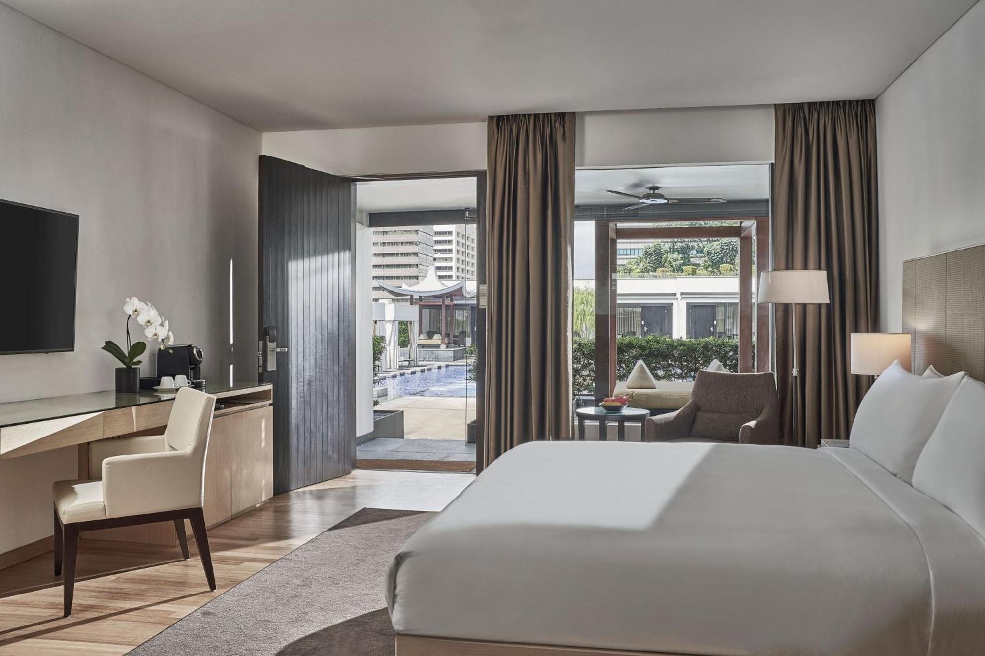 Chambre avec Terrasse et Accès Piscine/Salon Club
