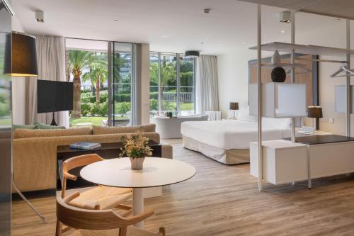 Suite Jardin The Level avec Baignoire Extérieure