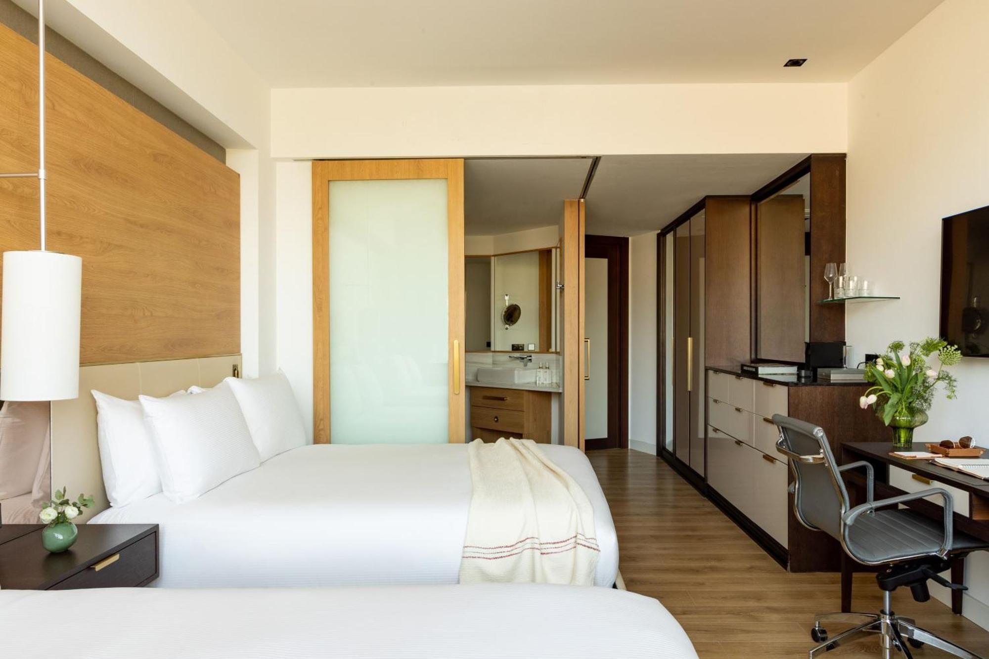 Premier Zimmer mit Verbindungstür