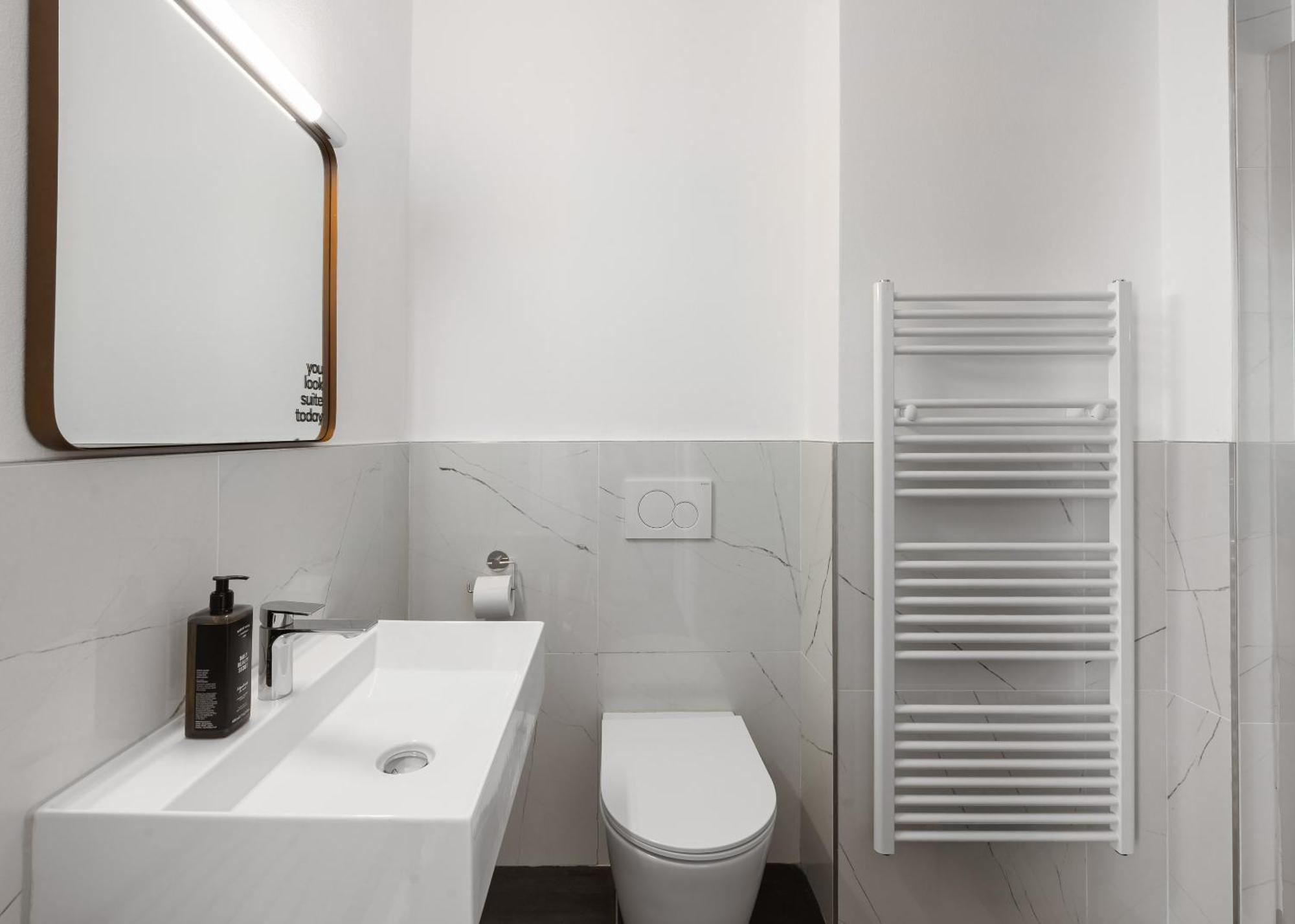 One-Bedroom Suite XL with sofa bed