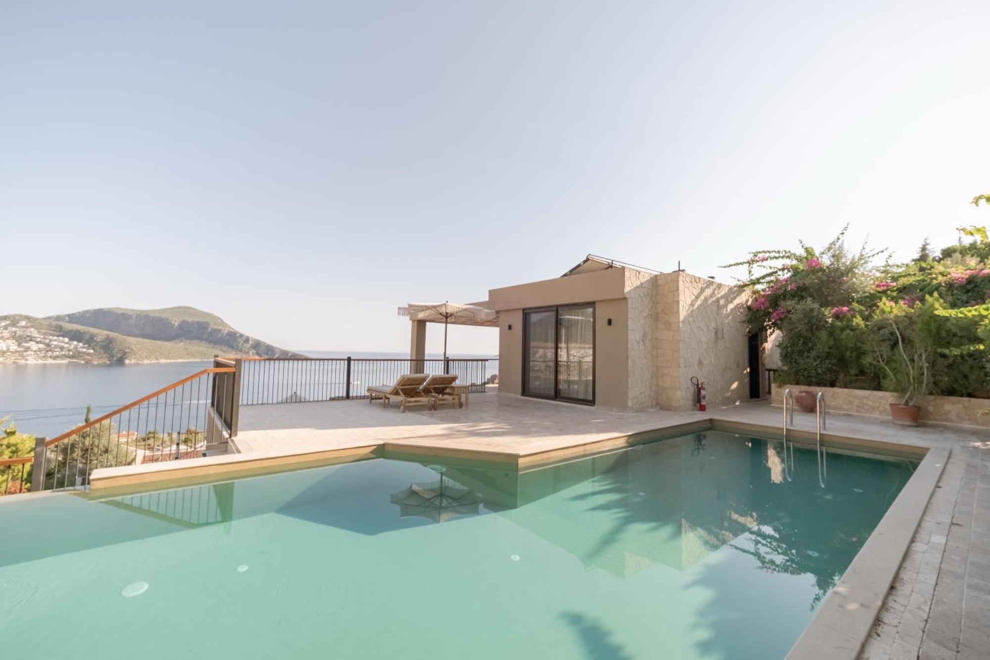 Junior Suite mit privatem Pool
