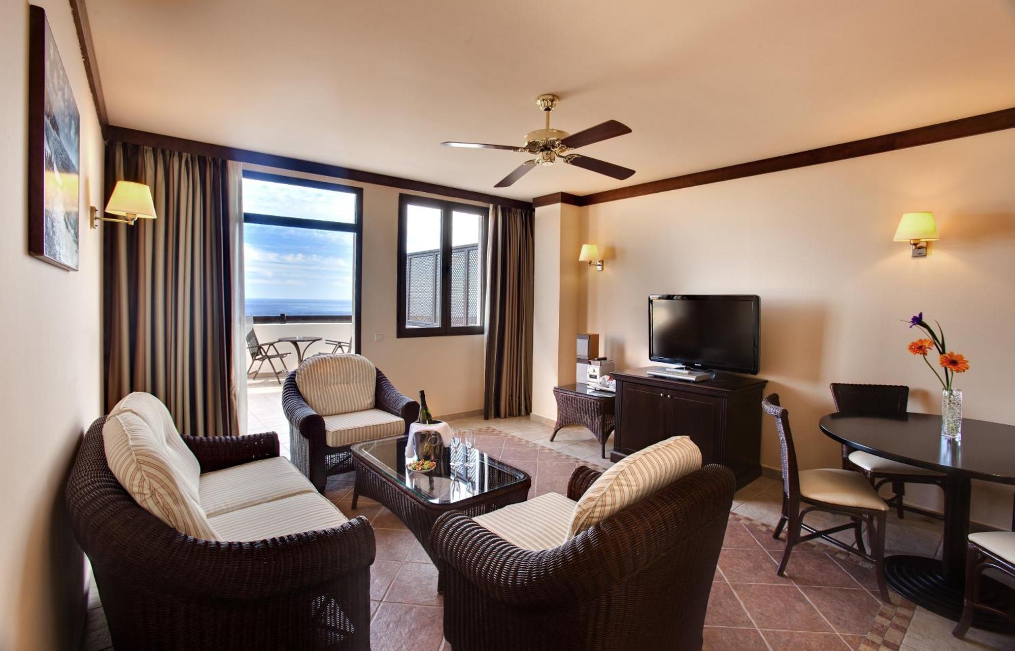 Suite Deluxe con vistas al mar