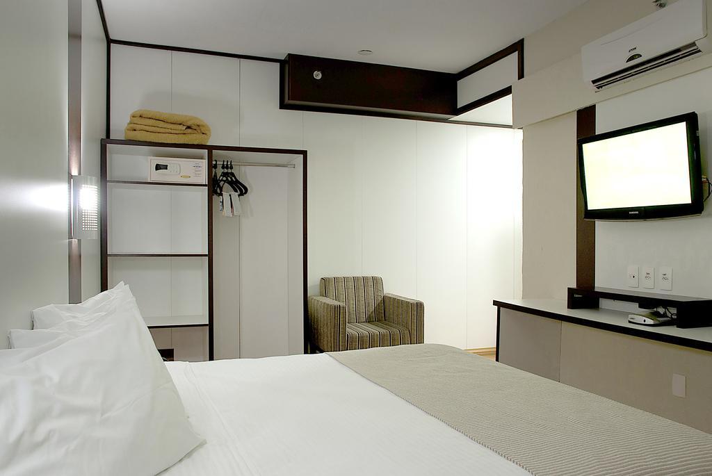 Quarto Superior com Cama King-size
