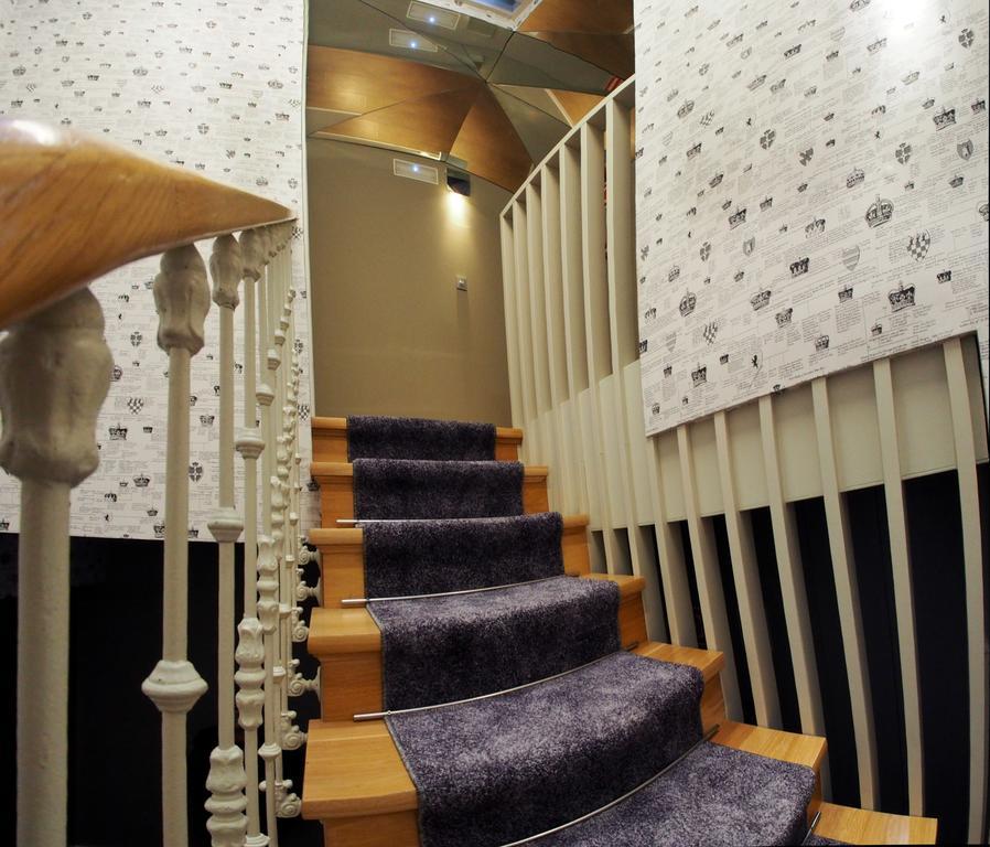 Double Room Attic Spa Bath,186434308:JPEG