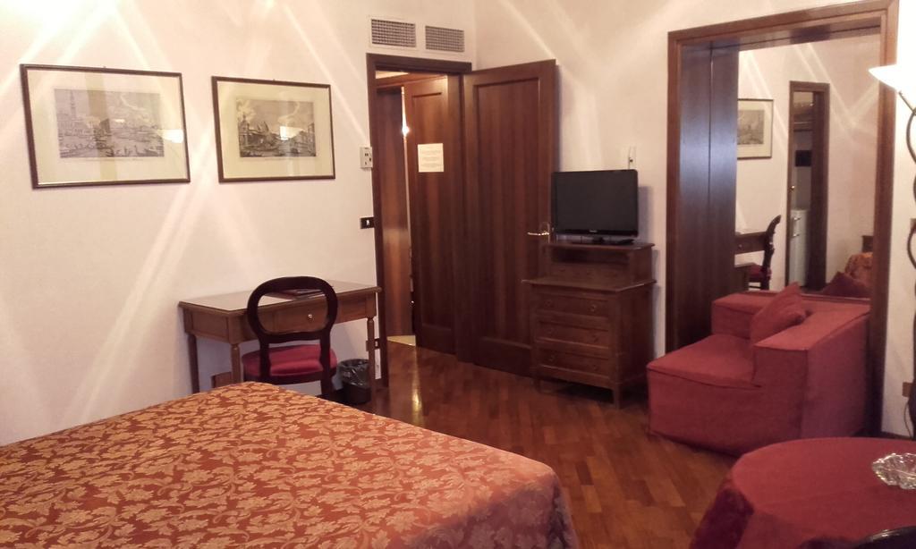 Superior Double Room,685661037:JPEG