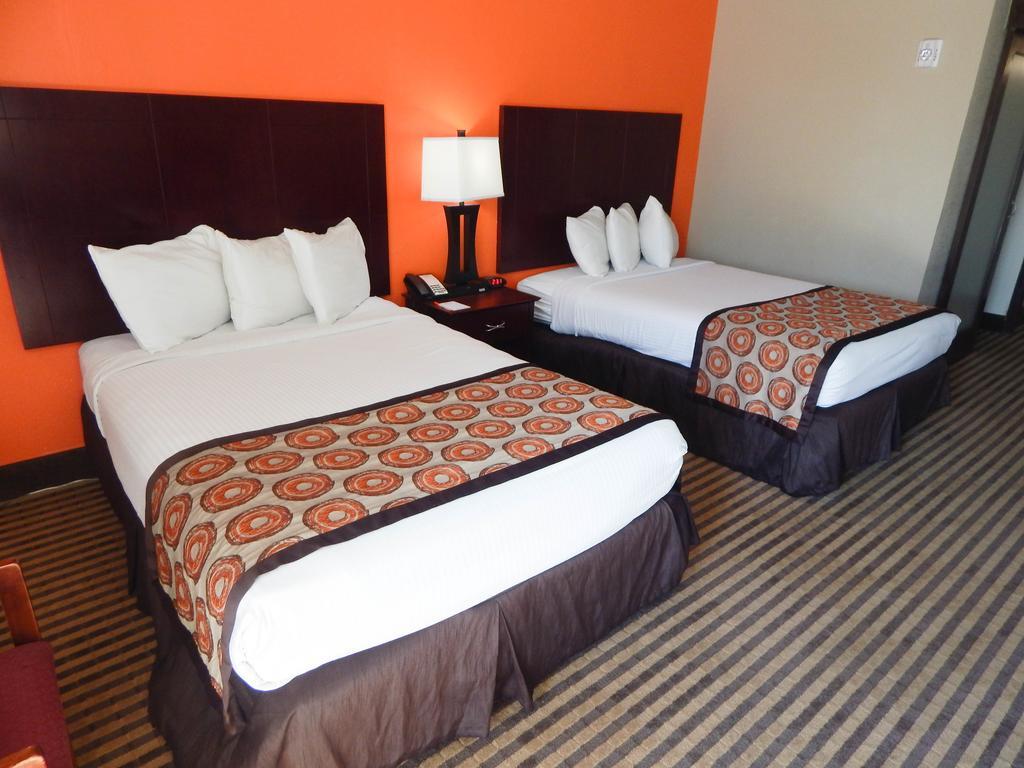 Queen Room with Two Queen Beds and Roll-In Shower - Mobility/Hearing Accessible - Non-Smoking