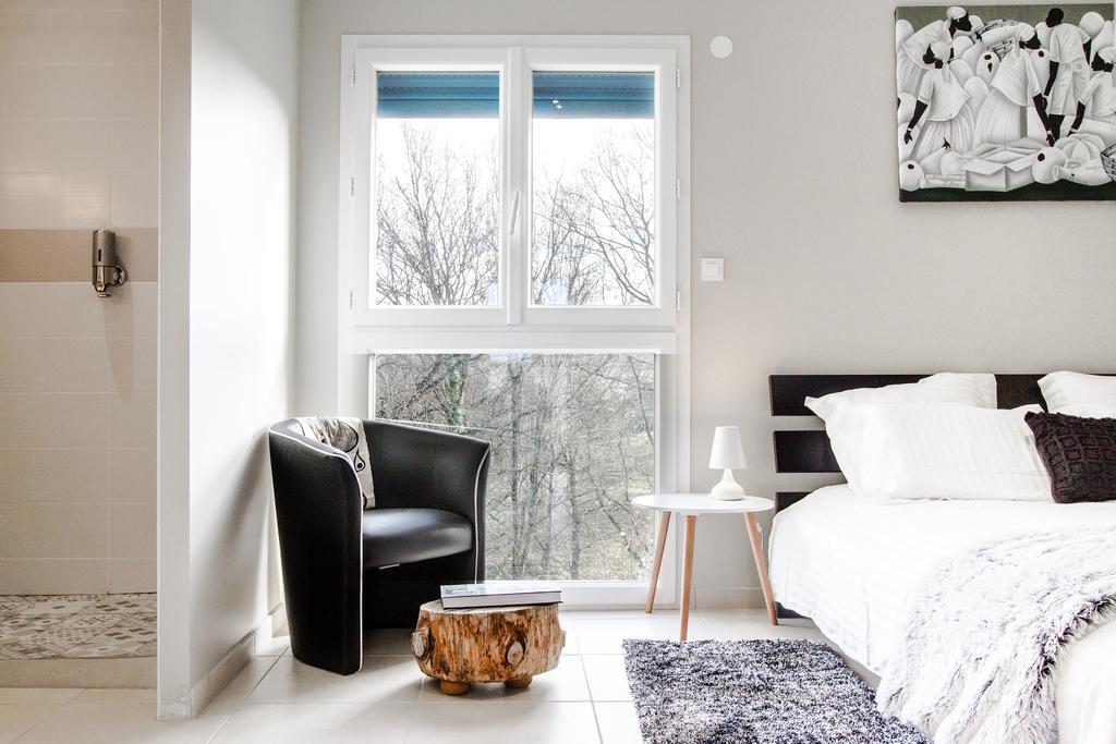 Chambre Lit Queen-Size - Vue sur Jardin