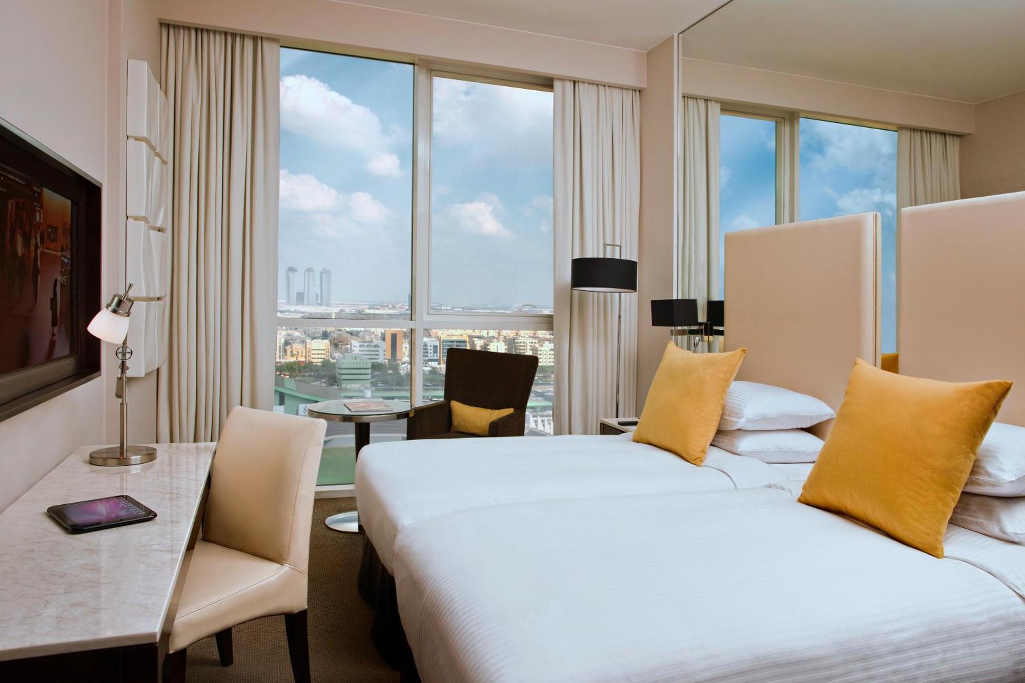 City View Centro Room -Twin Beds