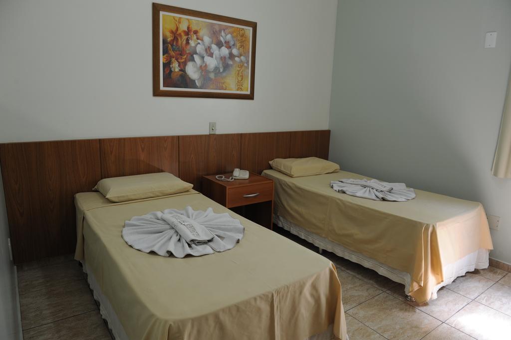 Quarto Deluxe com 2 Camas de Solteiro