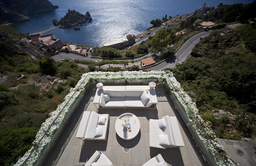 Doppelzimmer mit Balkon und Meerblick