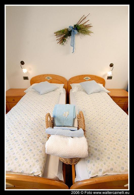 Camera Familiare con Bagno in Comune
