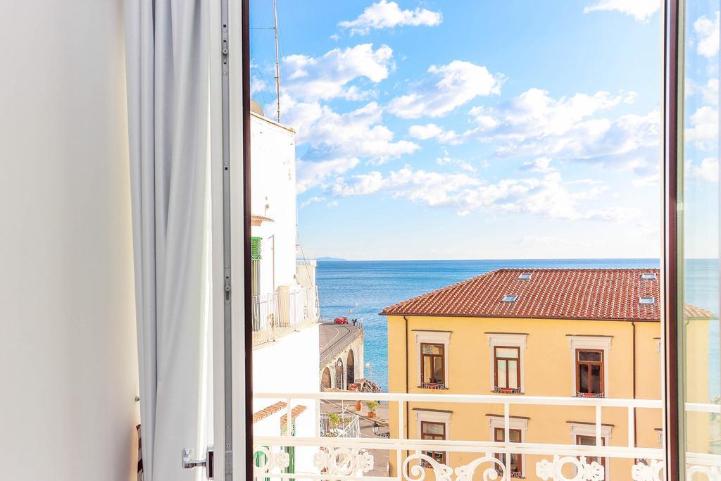Suite Junior con balcón y vistas al mar