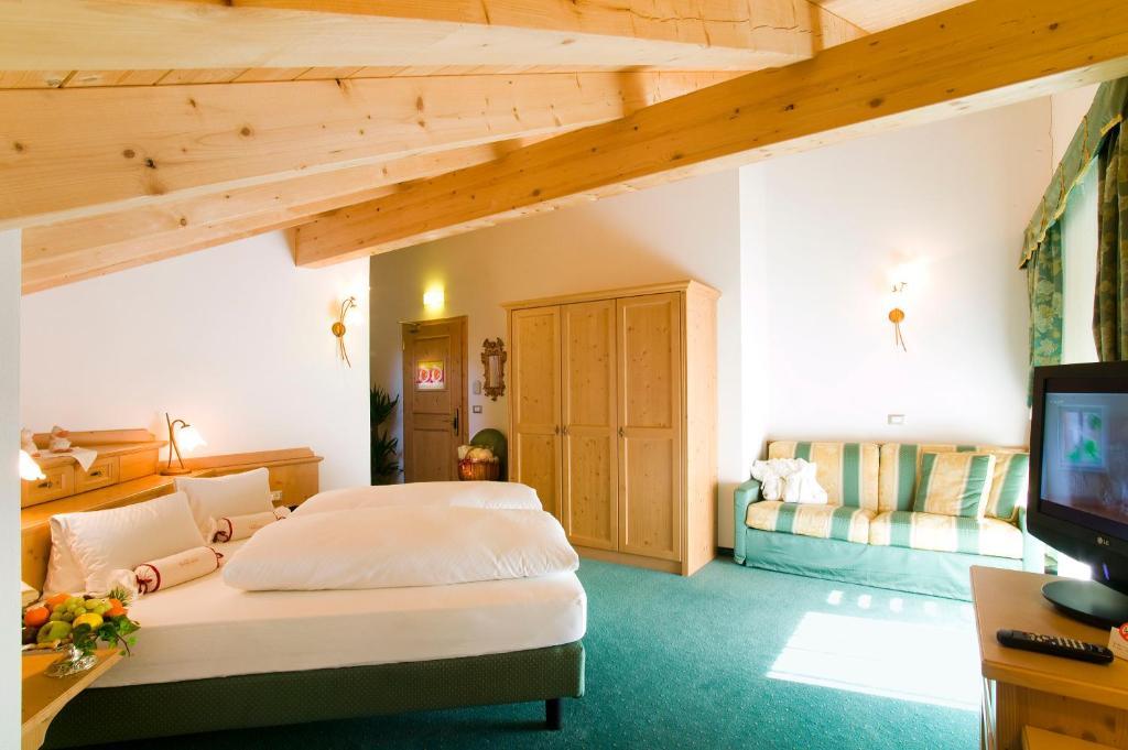 Superior Doppel- oder Zweibettzimmer mit Balkon