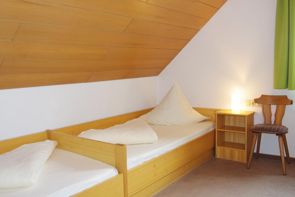 Zweibettzimmer