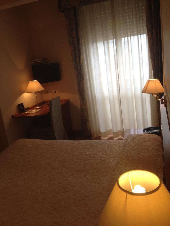 Single Room,212444843:JPEG