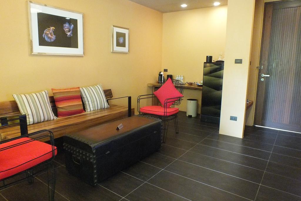 Suite Private Pool,213743990:JPEG