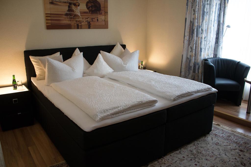 Standard King Room,28175165:JPEG