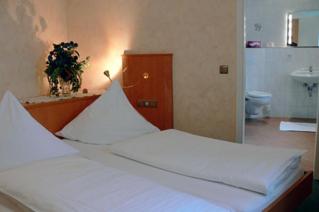 Doppelzimmer mit Balkon