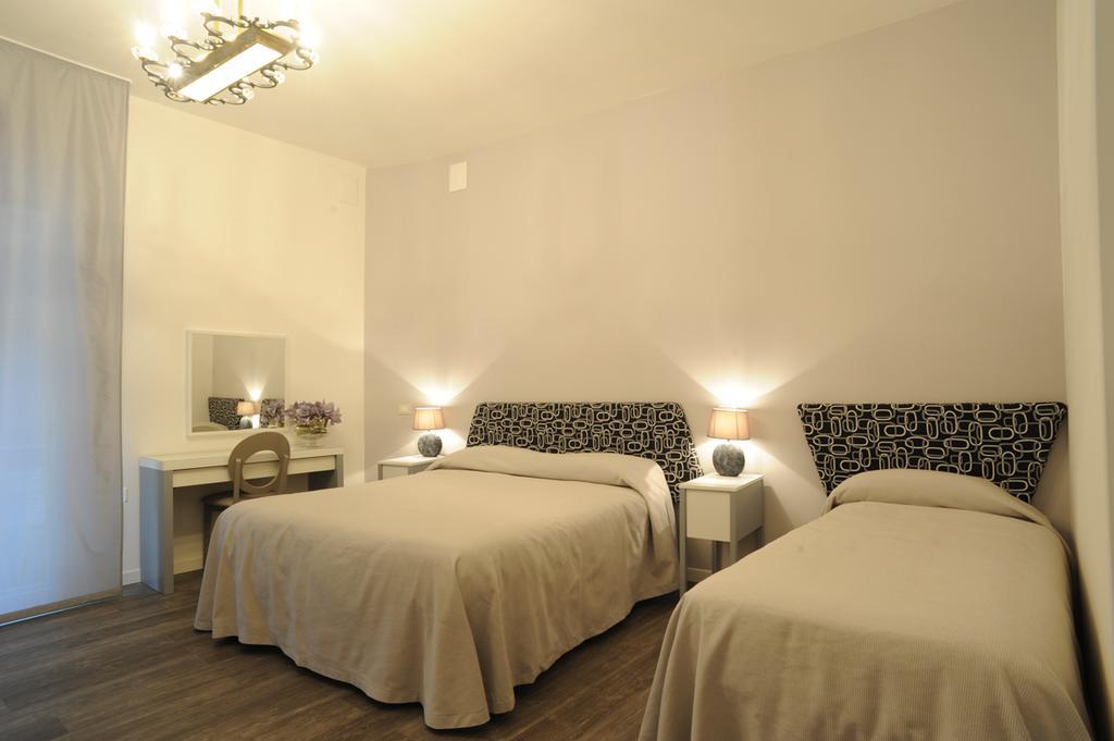 Habitación Triple con balcón