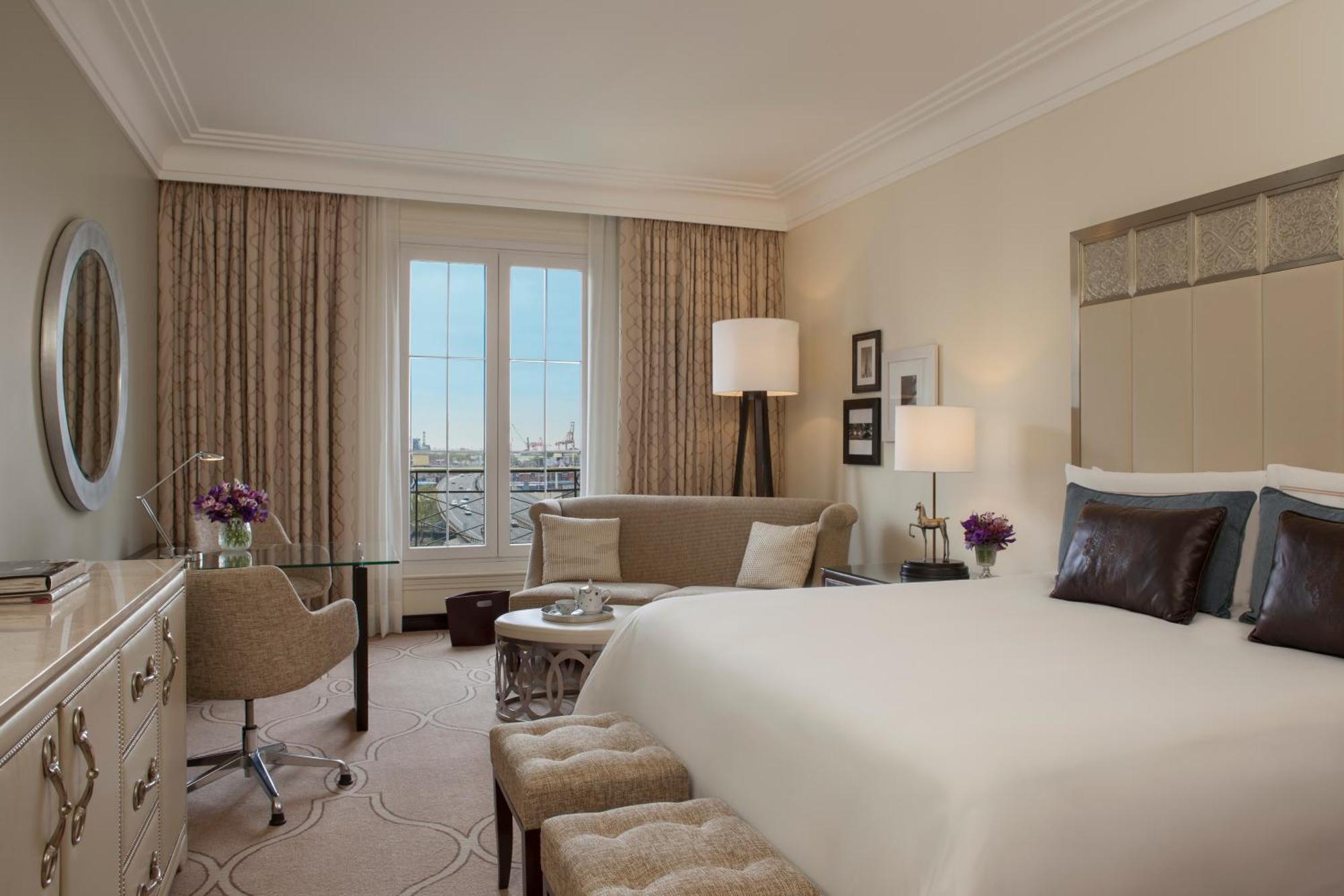 King Room Mansion View,942278656:JPEG