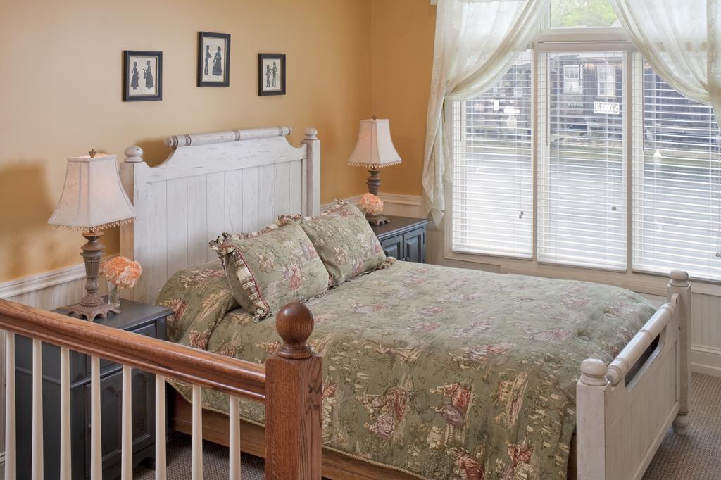 Double Room with Lake View