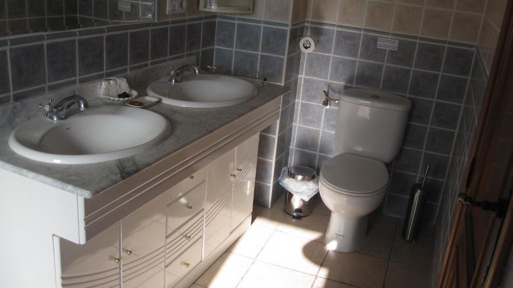 Habitación Doble con vistas y baño compartido