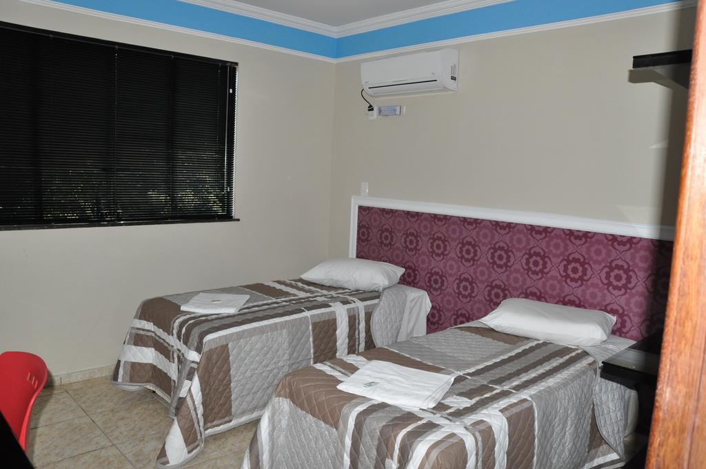 Quarto Duplo