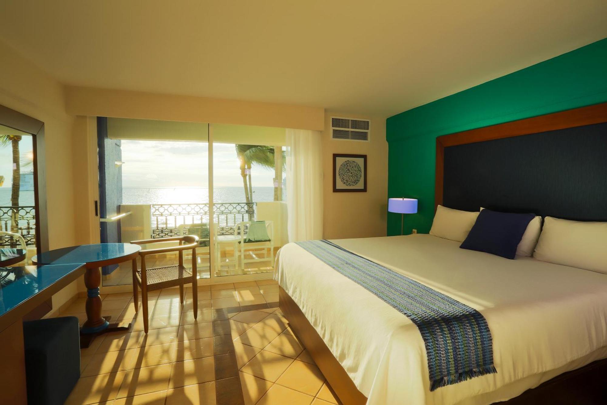 Ocean Front Deluxe Room