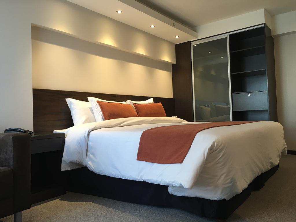Quarto Duplo