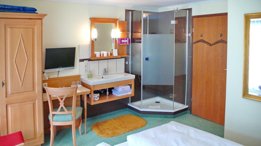 Gemütliches Doppelzimmer mit Balkon
