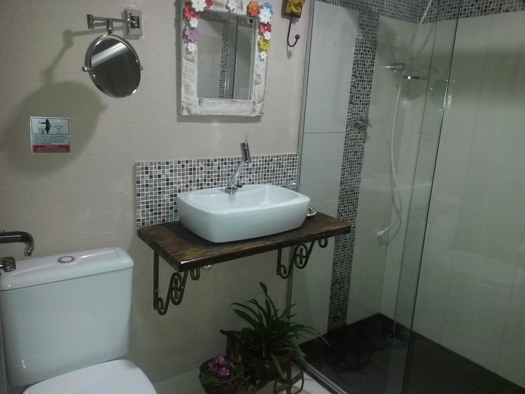 Quarto Duplo com Banheiro Privativo