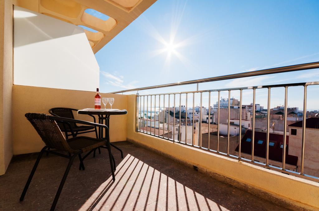 Habitación Triple con terraza