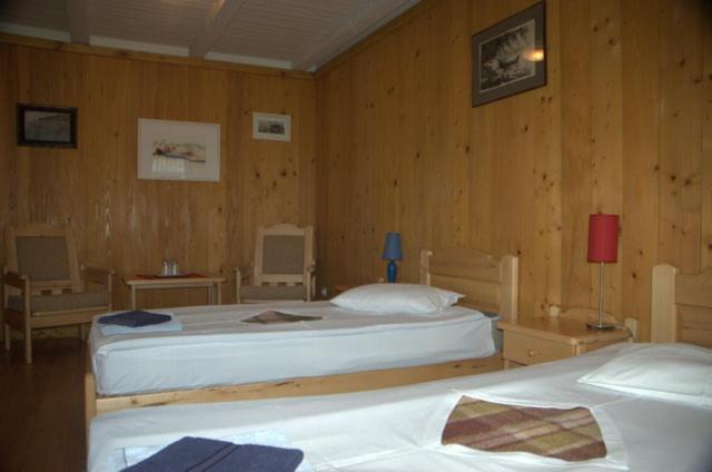 Queen Room - Disability Access - Non-Smoking