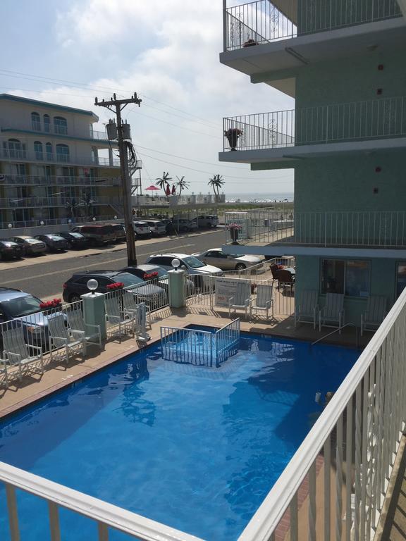 Standard Suite with Pool View